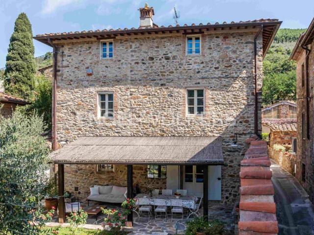 Villa Indipendente in vendita a Sant'Andrea di Compito, Capannori