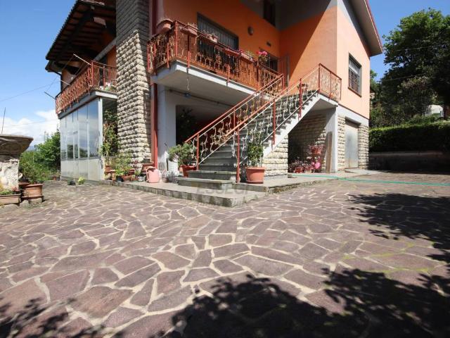 Villa Indipendente in vendita a Capannori, Toscana