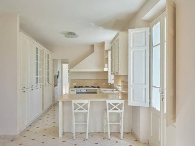 Villa Indipendente in vendita a Capannori, Toscana