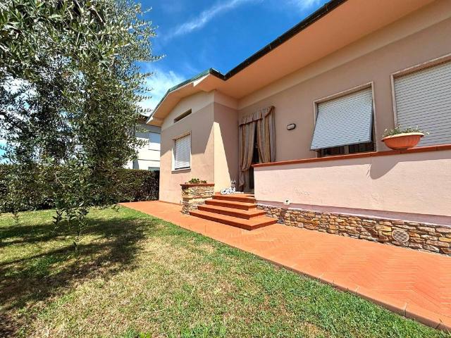 Villa Indipendente in vendita a Capannori, Toscana