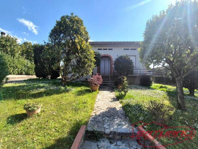 Villa Indipendente in vendita a Camigliano Santa Gemma, Capannori