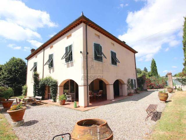 Villa Indipendente in vendita a Capannori, Toscana