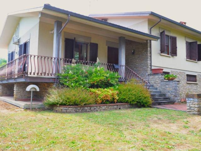 Villa Indipendente in vendita a Lappato, Capannori