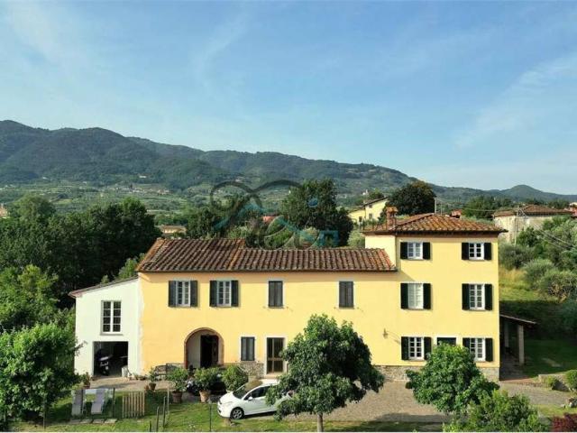 Villa Indipendente in vendita a Camigliano, Capannori