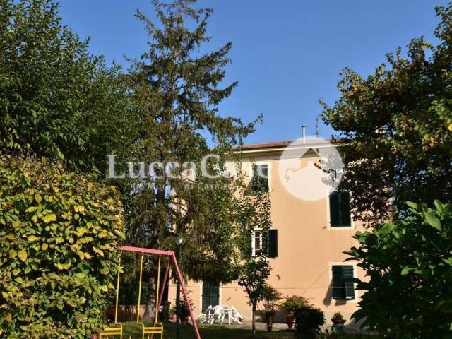 Villa Indipendente in vendita a Carraia, Capannori