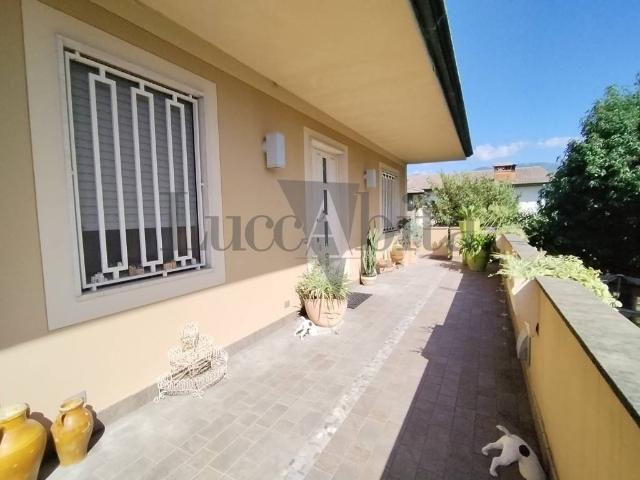 Villa Indipendente in vendita a Camigliano Santa Gemma, Capannori