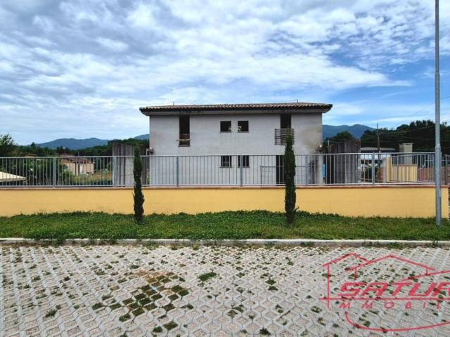 Villa Indipendente in vendita a San Colombano, Capannori