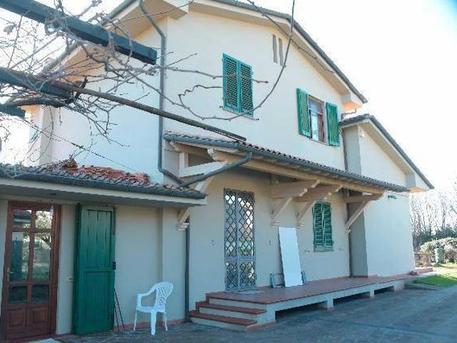 Villa Indipendente in vendita a Capannori, Toscana