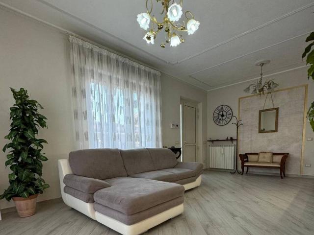 Villa Indipendente in vendita a Santa Margherita, Capannori