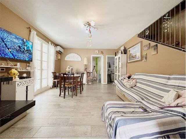Villa Indipendente in vendita a Capannori, Toscana