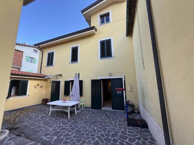 Villa Indipendente in vendita a Capannori, Toscana