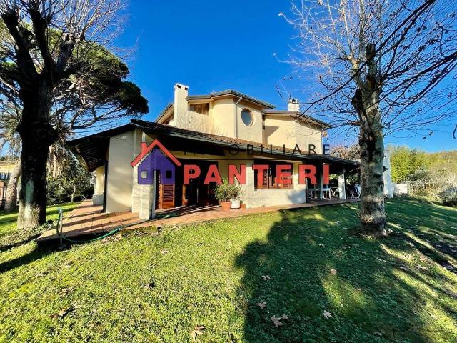 Villa Indipendente in vendita a Camigliano Santa Gemma, Capannori