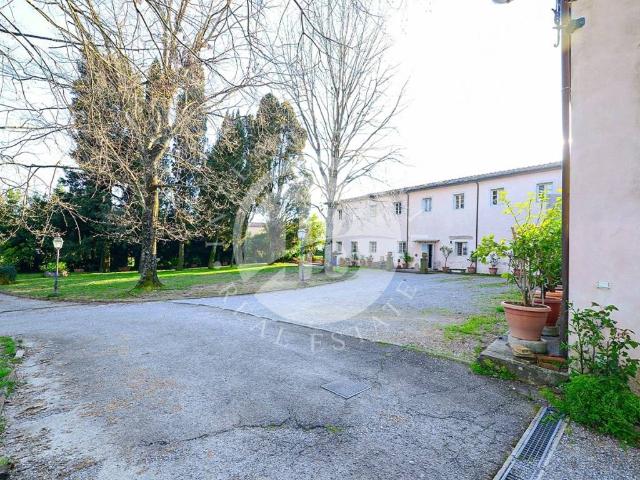 Villa Indipendente in vendita a Capannori, Toscana