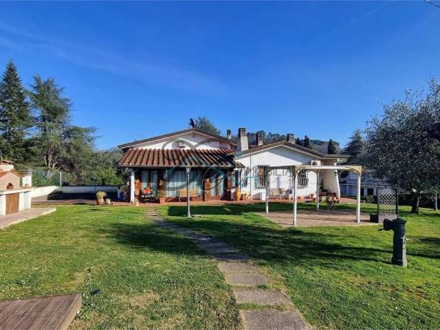 Villa Indipendente in vendita a Camigliano Santa Gemma, Capannori