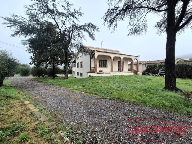 Villa Indipendente in vendita a Capannori, Toscana