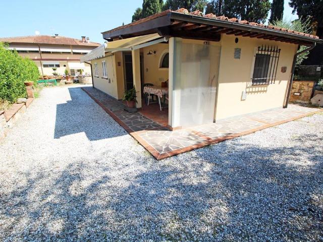 Villa Indipendente in vendita a Verciano, Capannori