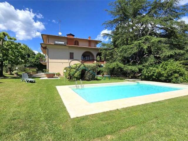 Villa Indipendente in vendita a Capannori, Toscana