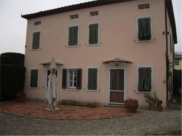 Villa Indipendente in vendita a Capannori, Toscana