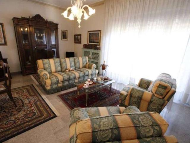 Villa Indipendente in vendita a Capannori, Toscana