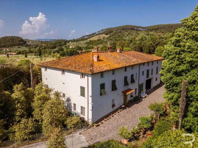 Villa Indipendente in vendita a Capannori, Toscana