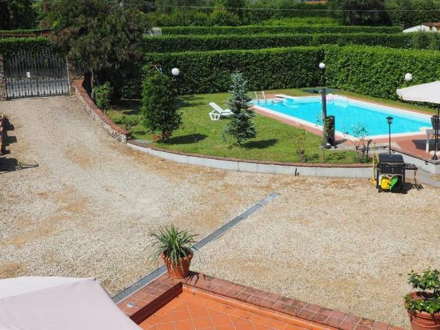 Villa Indipendente in vendita a San Colombano, Capannori