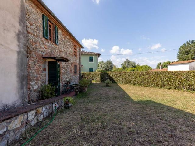 Villa Indipendente in vendita a Capannori, Toscana