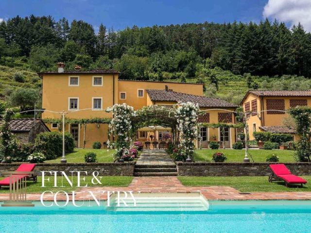 Villa Indipendente in vendita a Capannori, Toscana