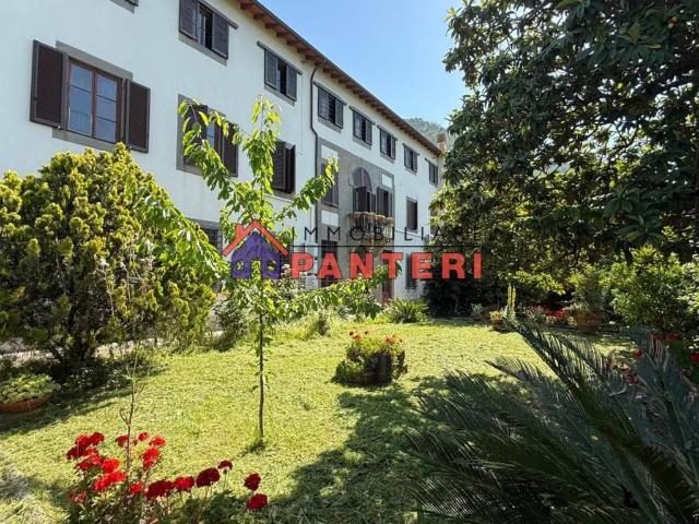 Villa Indipendente in vendita a Capannori, Toscana