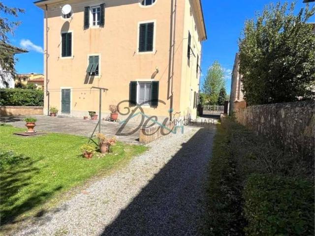 Villa Indipendente in vendita a Carraia, Capannori