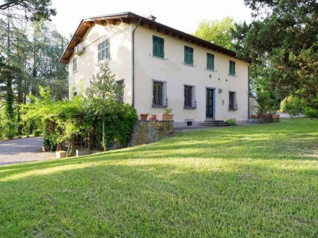 Villa Indipendente in vendita a Camigliano Santa Gemma, Capannori