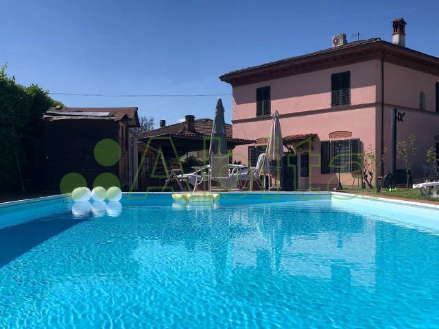 Villa Indipendente in vendita a Capannori, Toscana