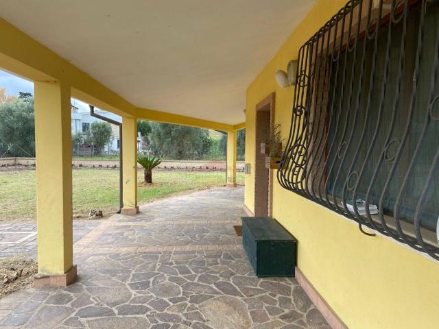 Villa Indipendente in vendita a Castelnuovo di Porto, Roma Capitale
