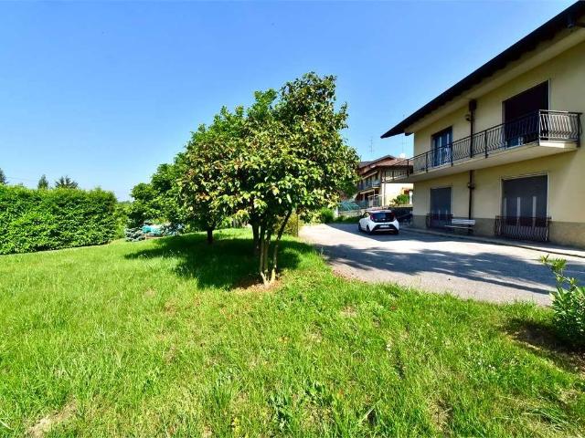 Villa Indipendente in vendita a Capiago, Capiago Intimiano