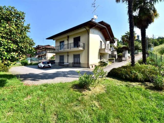 Villa Indipendente in vendita a Capiago, Capiago Intimiano