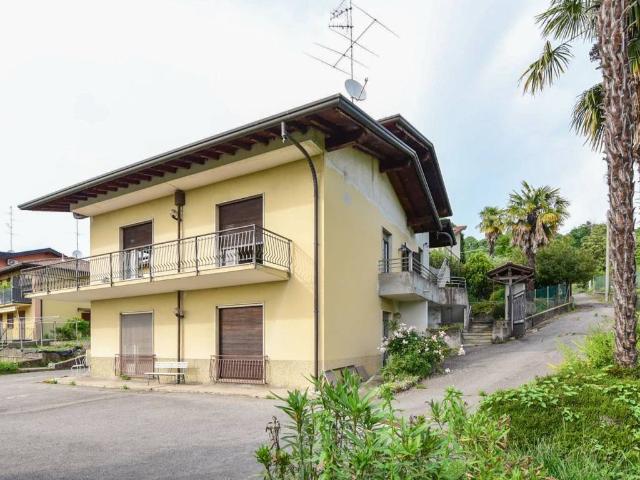 Villa Indipendente in vendita a Capiago, Capiago Intimiano