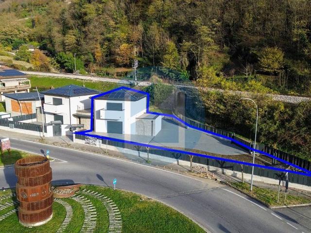 Villa Indipendente in vendita a Comunità montana della valle Camonica, Capo Di Ponte