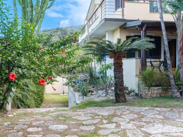 Villa Indipendente in vendita a Piana, Capo D'orlando