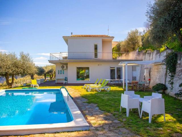 Villa Indipendente in vendita a Scafa, Capo D'orlando