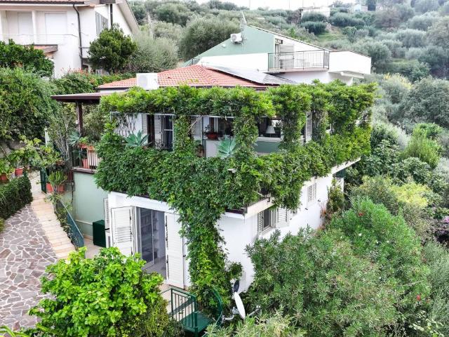 Villa Indipendente in vendita a Scafa, Capo D'orlando