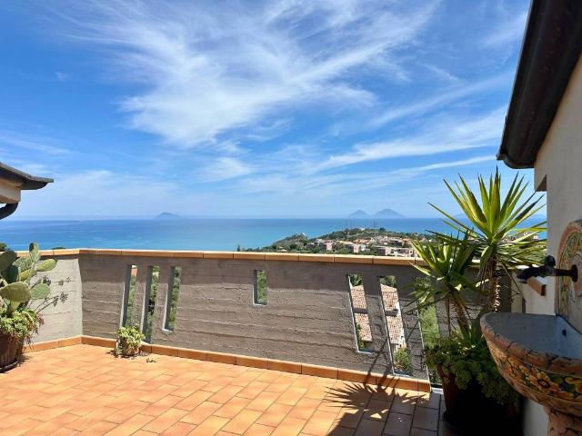 Villa Indipendente in vendita a San Martino, Capo D'orlando