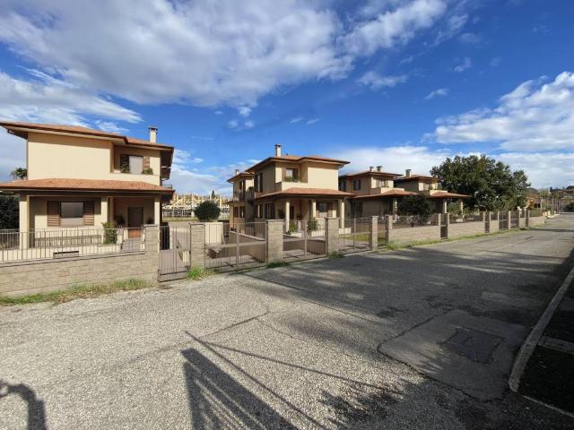 Villa Indipendente in vendita a Sacro Cuore, Capodimonte