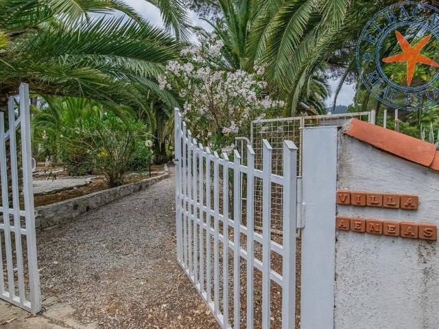Villa Indipendente in vendita a Capoliveri, Toscana
