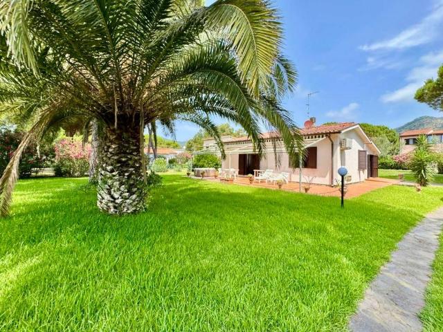 Villa Indipendente in vendita a Capoliveri, Toscana