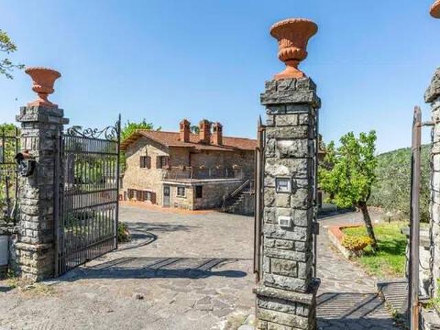 Villa Indipendente in vendita a Capolona, Toscana