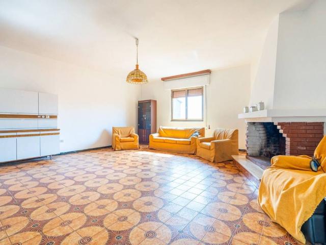 Villa Indipendente in vendita a Capoterra, Sardigna/Sardegna