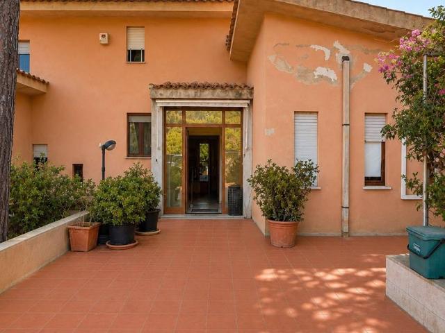 Villa Indipendente in vendita a Capoterra, Sardigna/Sardegna