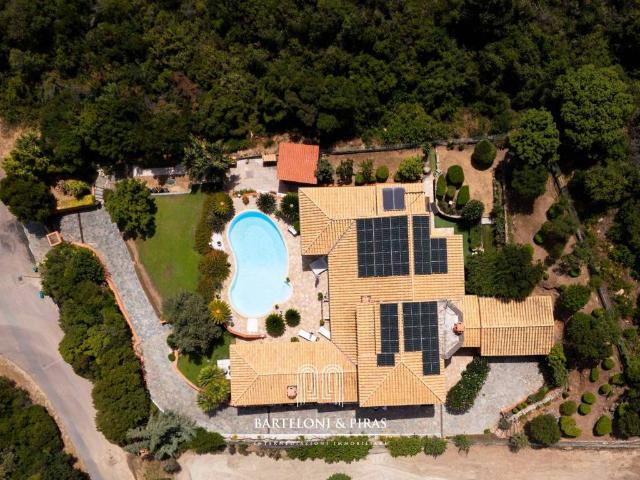 Villa Indipendente in vendita a Capoterra, Sardigna/Sardegna