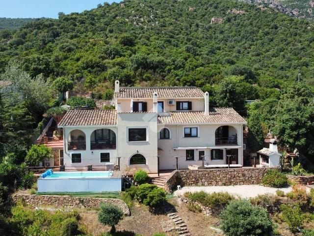 Villa Indipendente in vendita a Capoterra, Sardigna/Sardegna