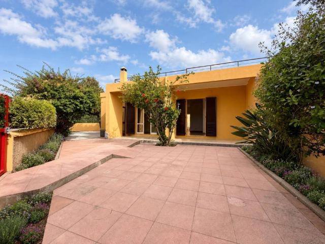 Villa Indipendente in vendita a Su Spantu 2, Capoterra