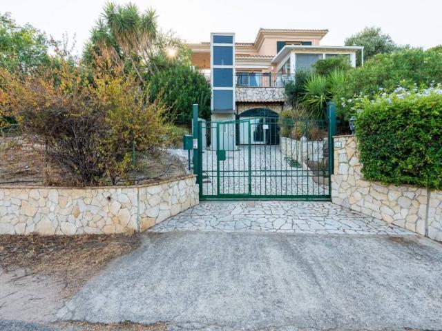 Villa Indipendente in vendita a Poggio dei Pini, Cabuderra/Capoterra